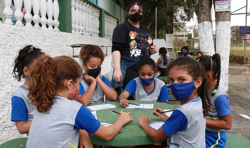 Câmara de Fabriciano aprova pagamento de abono aos profissionais da Educação