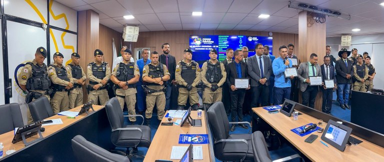 Câmara Municipal realiza 18ª Reunião Ordinária de 2025